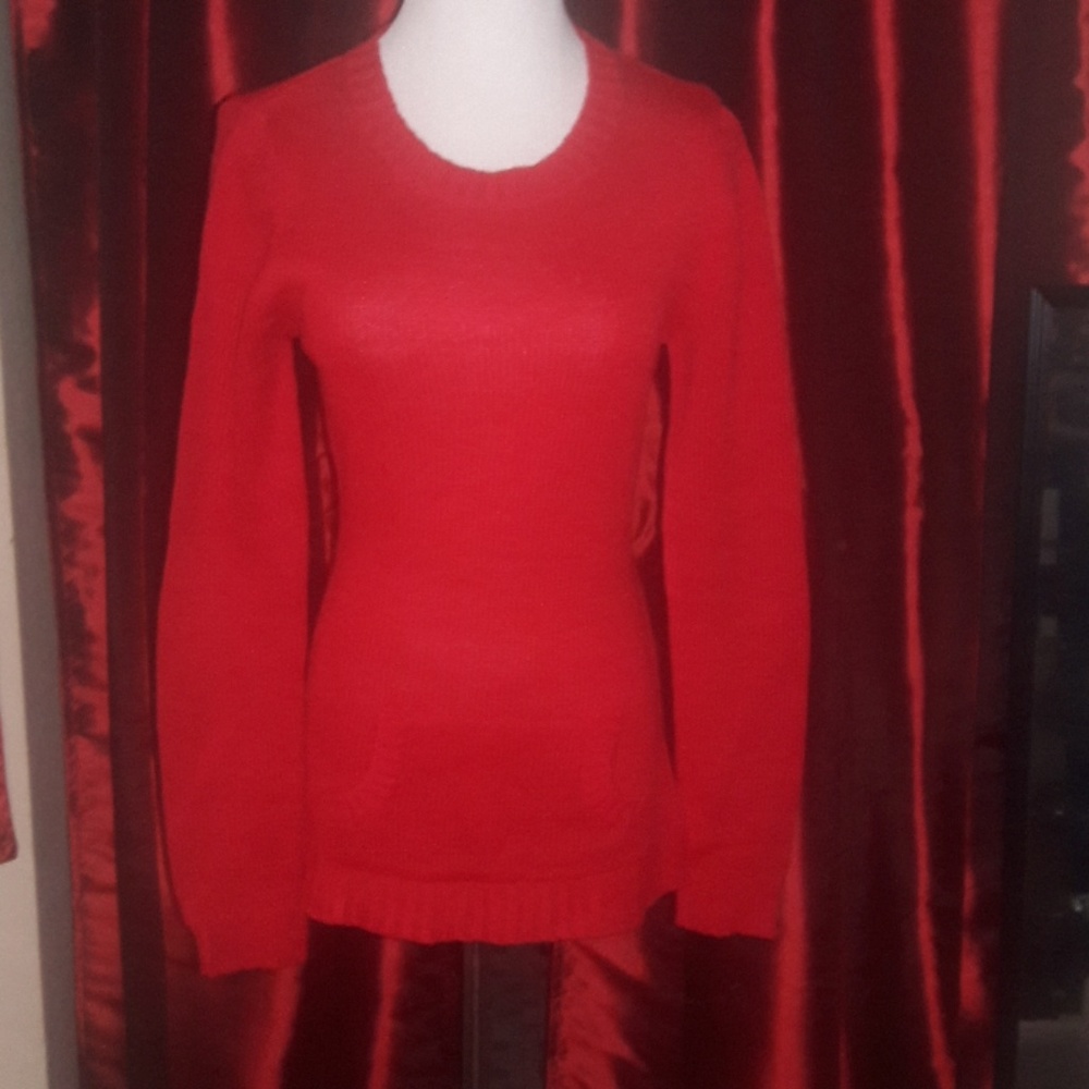 Knitted long sleeve shirt